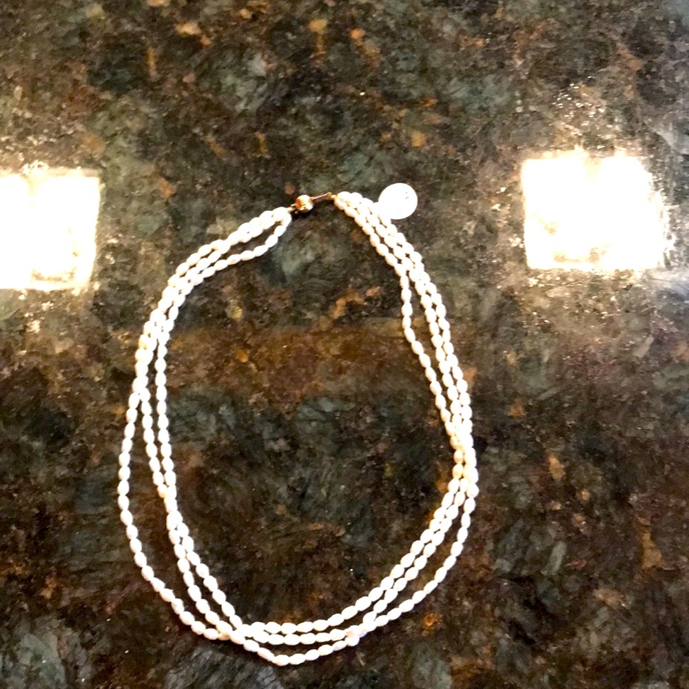Triple Fresh Water pearl necklace 🌺